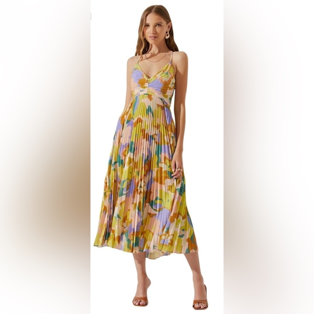 Astr the label Blythe Floral Plisse Midi Dress
